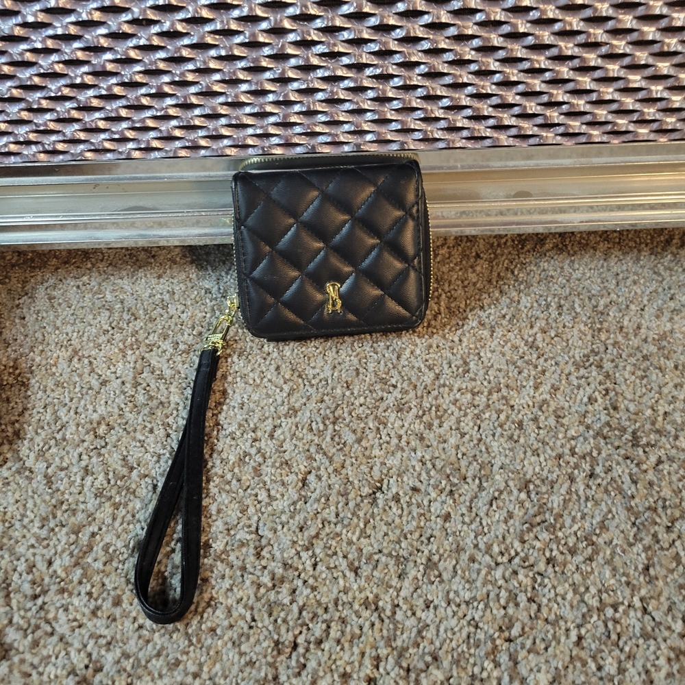 Steve Madden Black Quilted Wristlet